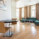 Roset Hotel & Residence